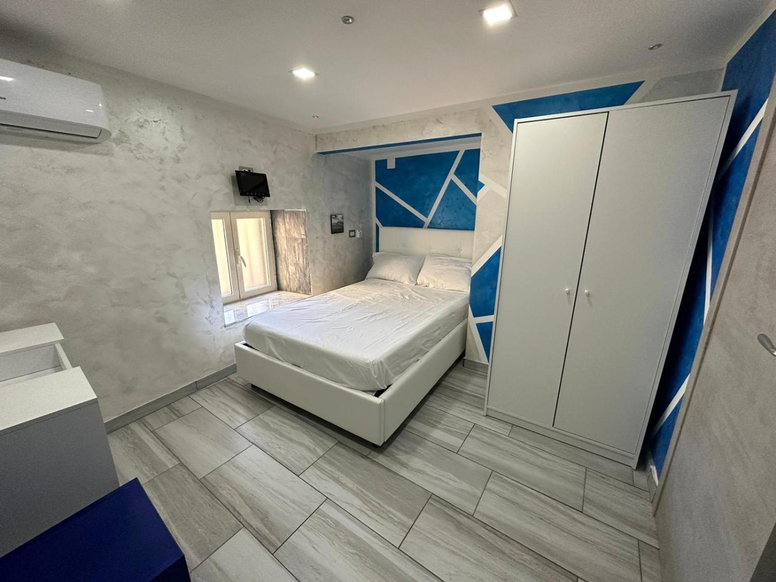Clopat Vacanze2023 Hotel Napels Buitenkant foto