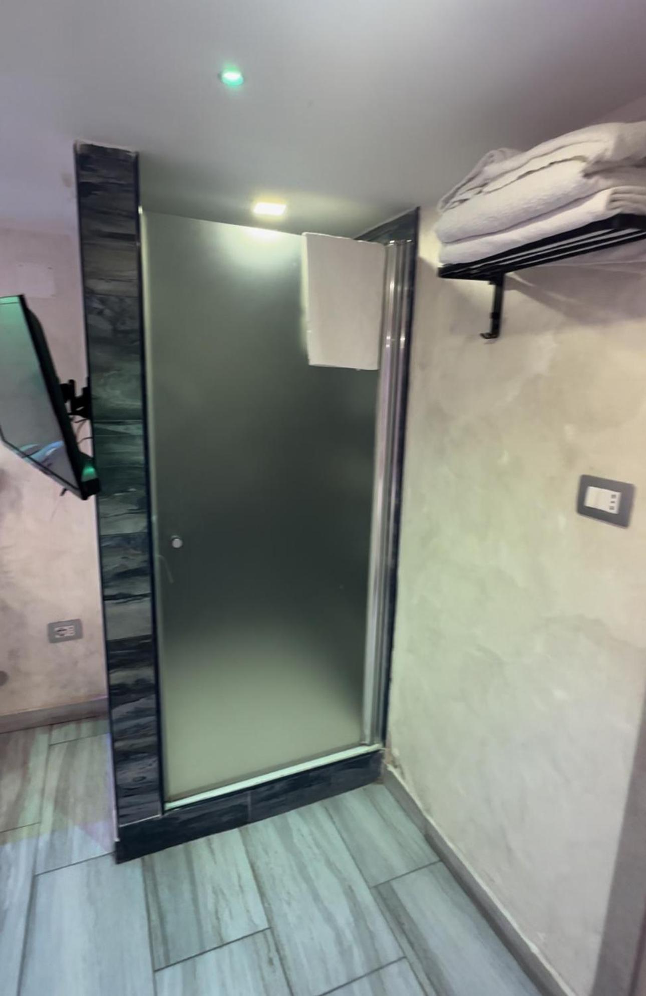 Clopat Vacanze2023 Hotel Napels Buitenkant foto